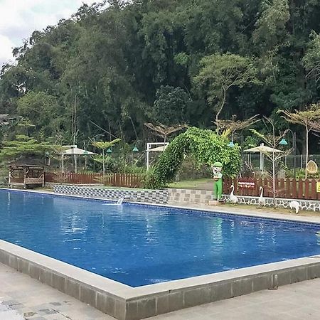Reddoorz Near Wisata Paribendo Lawang Hotel Kültér fotó
