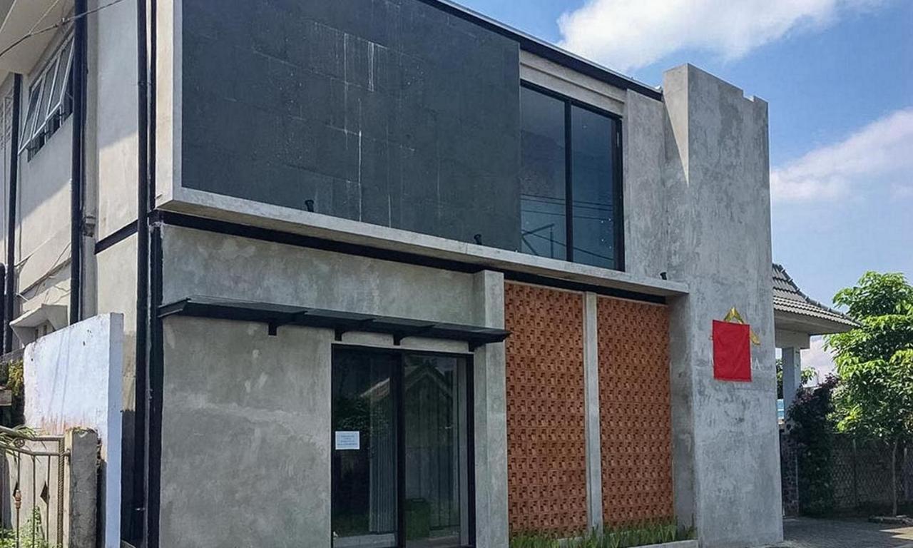 Reddoorz Near Wisata Paribendo Lawang Hotel Kültér fotó