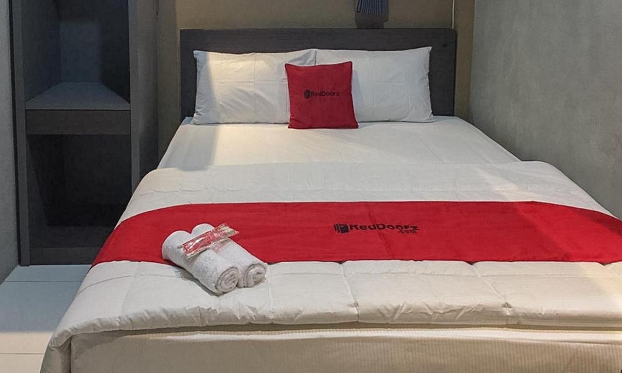 Reddoorz Near Wisata Paribendo Lawang Hotel Kültér fotó